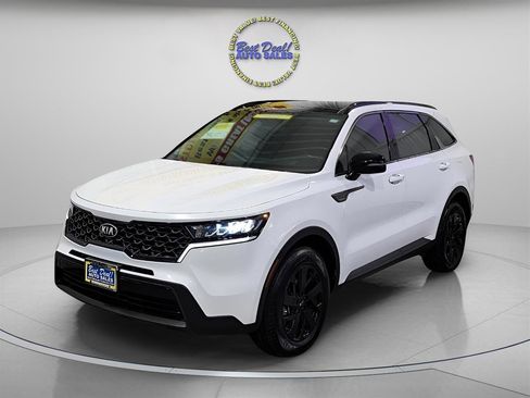 Used 2021 Kia Sorento S w/ Panoramic Sunroof Package AWD/4WD image 2