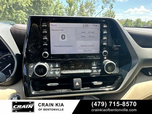 Used 2021 Toyota Highlander XLE FWD image 26