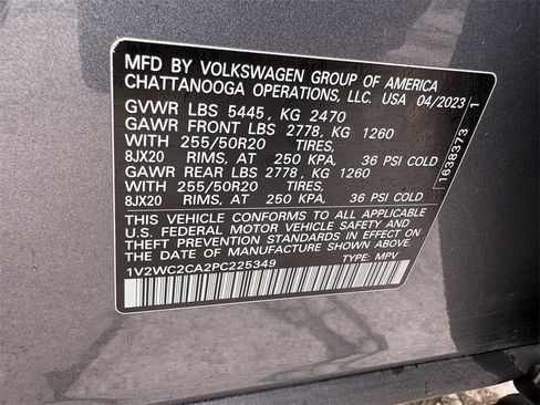 Used 2023 Volkswagen Atlas Cross Sport SE image 28