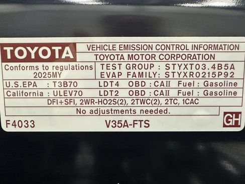 Used 2025 Toyota Tundra Platinum AWD/4WD image 74