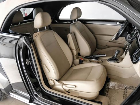 Used 2014 Volkswagen Beetle 1.8T image 21