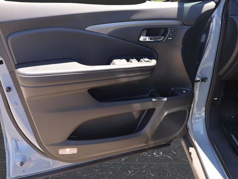 Used 2022 Honda Ridgeline RTL-E image 12