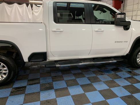 Used 2024 Chevrolet Silverado 2500 LT image 6