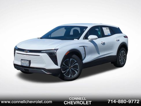 Used 2025 Chevrolet Blazer EV LT FWD image 1