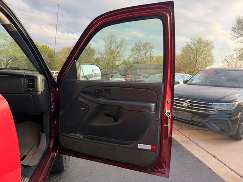 Used 2004 Chevrolet Silverado 1500 LT w/ Light Duty Power Package image 19