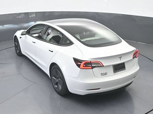 Used 2021 Tesla Model 3 Standard Range Plus RWD image 45