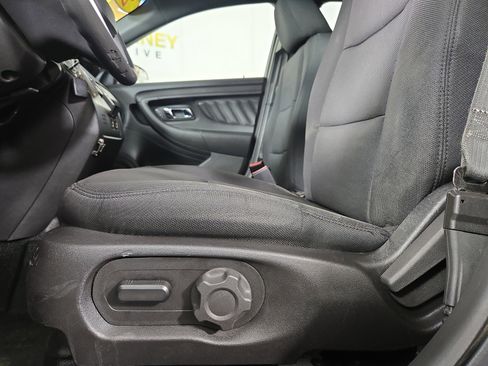Used 2017 Ford Taurus Police Interceptor AWD image 28
