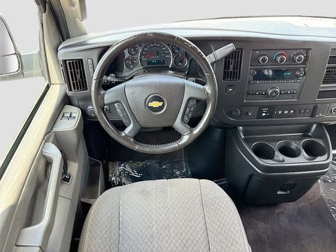 Used 2020 Chevrolet Express 3500 LT w/ LT Preferred Equipment Group RWD image 20