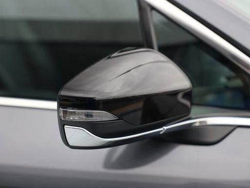 Certified 2025 Subaru Outback Limited image 8