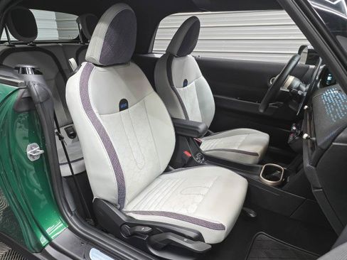 Used 2025 MINI Cooper S FWD image 15