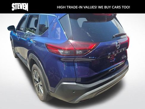 Used 2023 Nissan Rogue SV AWD/4WD image 2