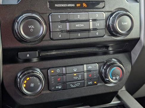 Used 2018 Ford F150 XLT w/ Equipment Group 302A Luxury image 17