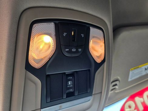 Used 2019 RAM 1500 Big Horn AWD/4WD image 25