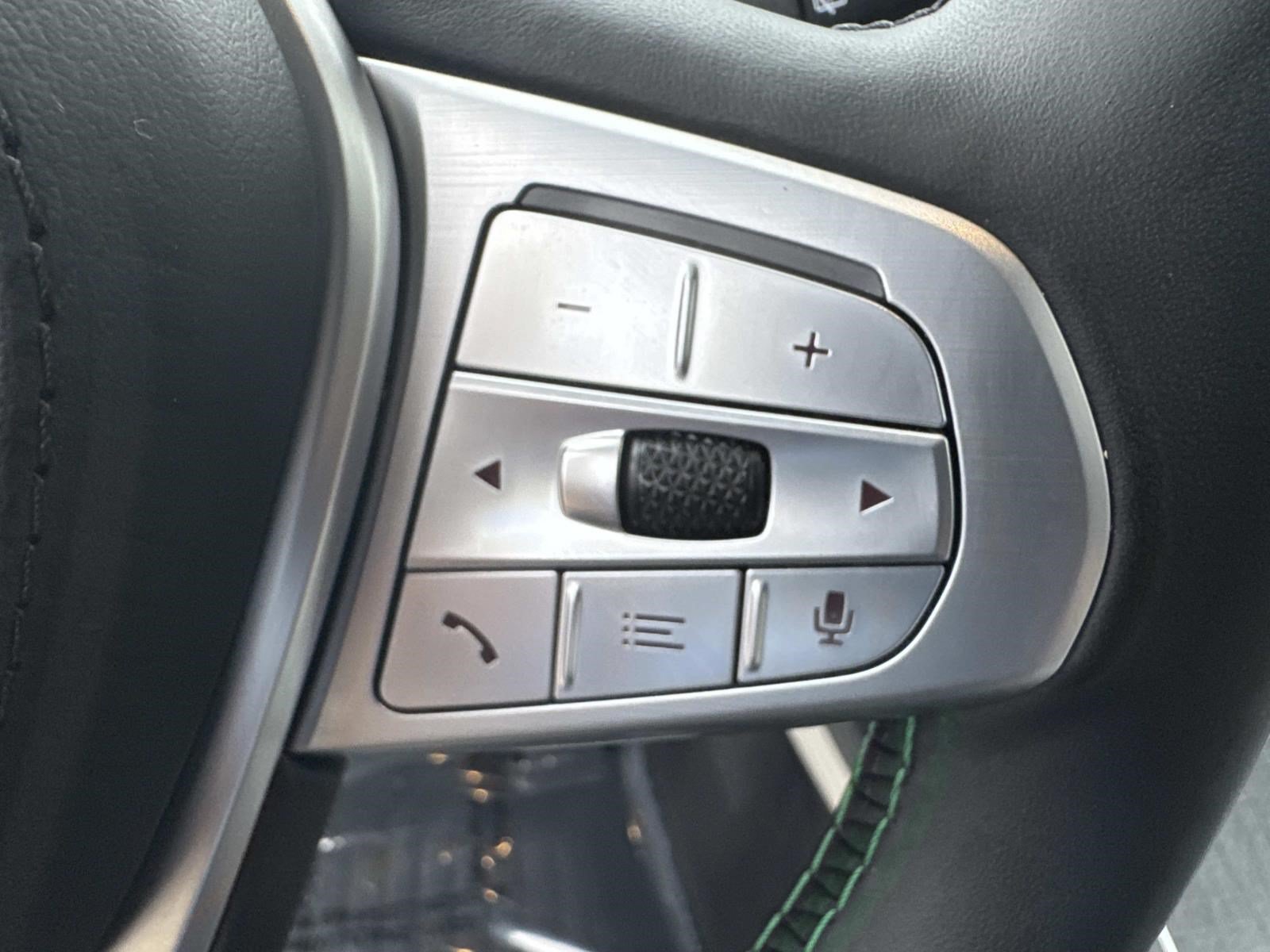 Certified 2025 BMW ALPINA XB7 AWD/4WD image 59