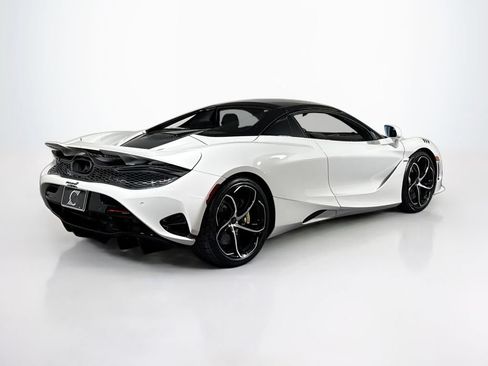 Used 2025 McLaren 750S Spider RWD image 5