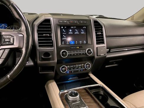 Used 2019 Ford Expedition Platinum AWD/4WD image 7