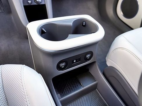 Certified 2024 Hyundai Ioniq 5 Limited RWD image 31