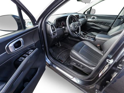 Used 2022 Kia Sorento SX image 10