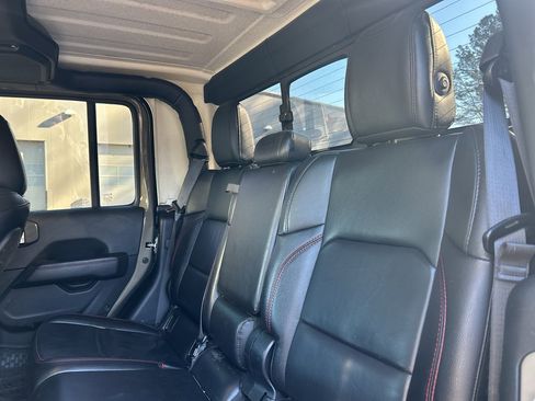 Used 2020 Jeep Gladiator Rubicon w/ Dual Top Group image 9