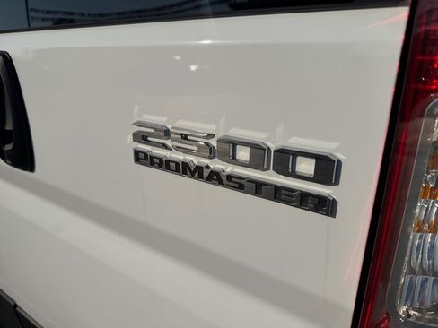 Used 2025 RAM ProMaster 2500 w/ U-Haul Equipment Group FWD image 10