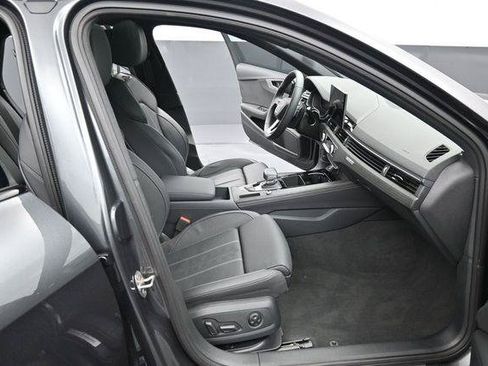 Used 2025 Audi A4 2.0T Premium Plus w/ Premium Plus Package AWD/4WD image 34