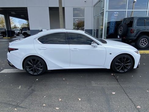 Used 2024 Lexus IS 300 F Sport image 9