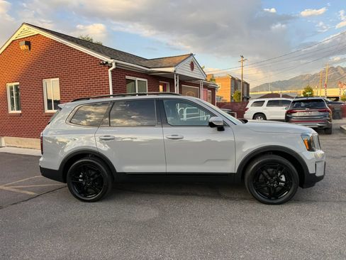 Used 2025 Kia Telluride SX X-Line AWD/4WD image 4