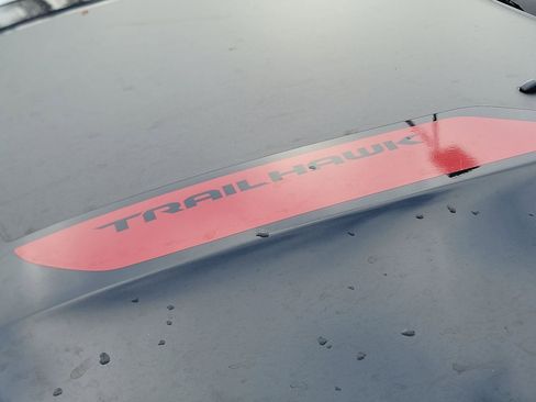 Used 2024 Jeep Compass Trailhawk image 24