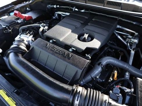 Certified 2025 Nissan Frontier SV w/ SV Convenience Package RWD image 25