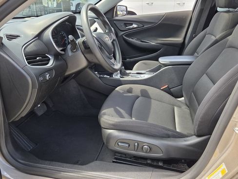 Used 2024 Chevrolet Malibu LT FWD image 11