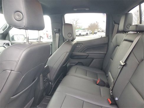 Certified 2024 GMC Canyon Elevation w/ Elevation Premium Package image 9