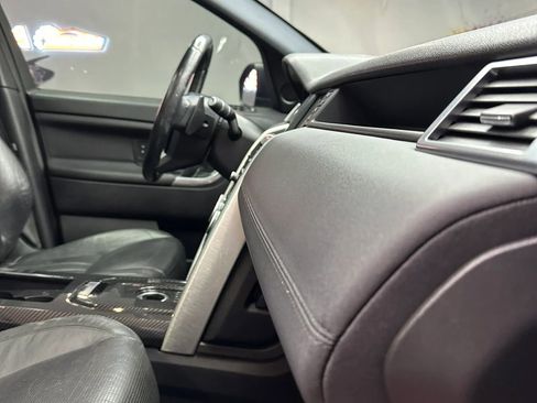 Used 2016 Land Rover Discovery Sport HSE AWD/4WD image 33
