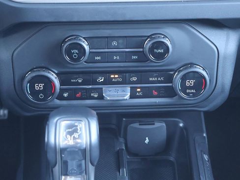 Certified 2025 Ford Bronco Outer Banks image 24