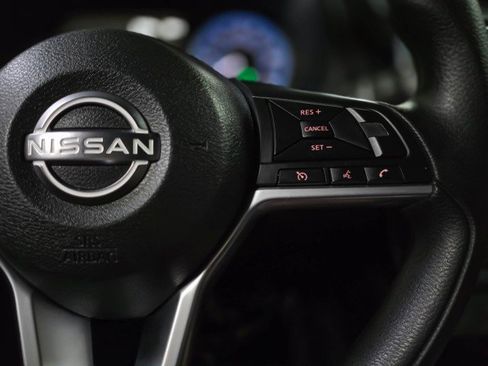 Used 2023 Nissan Leaf S image 18