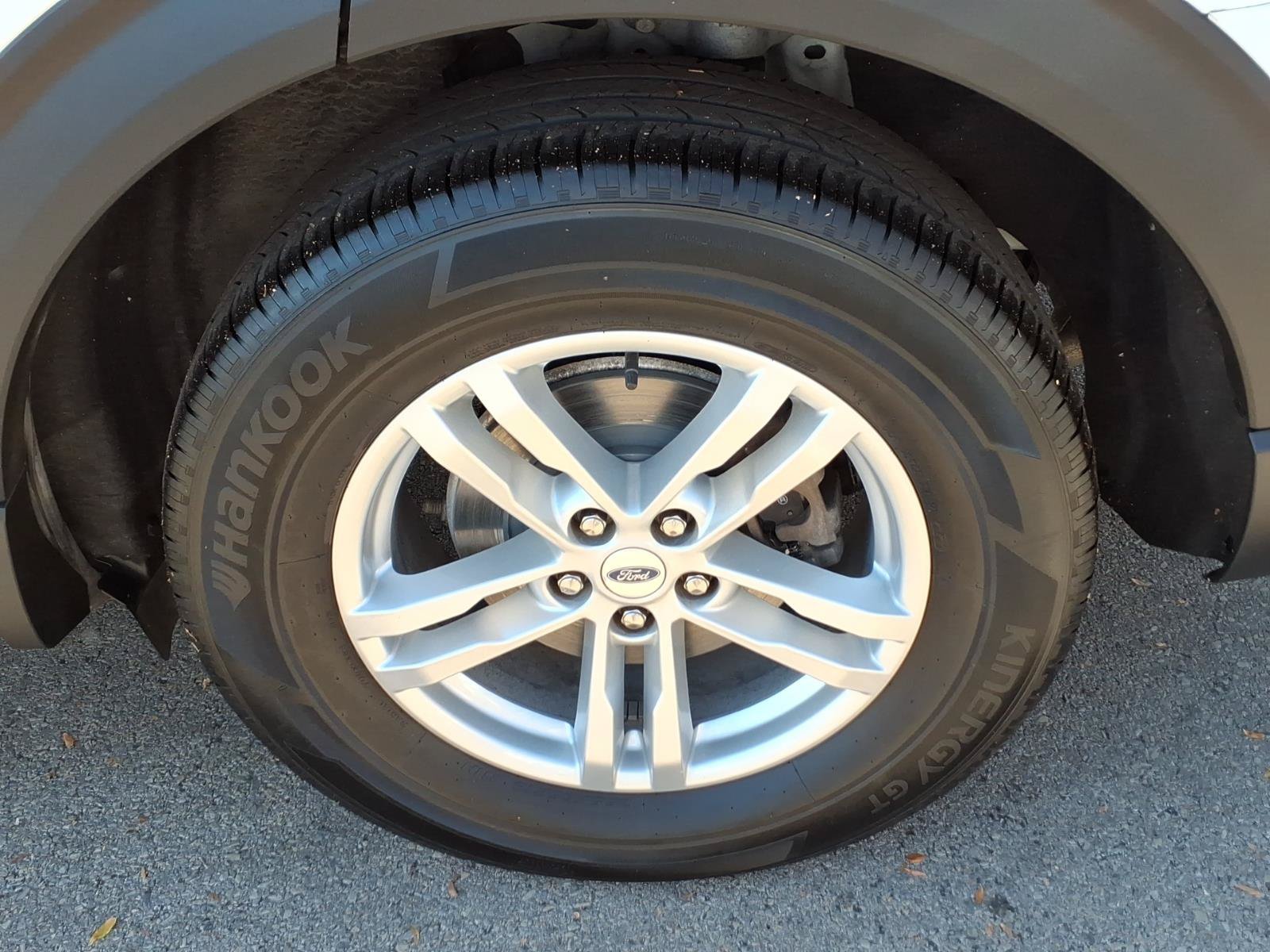 Certified 2023 Ford Explorer XLT AWD/4WD image 8