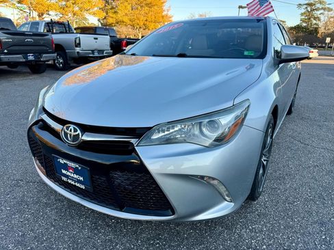 Used 2015 Toyota Camry XSE image 1
