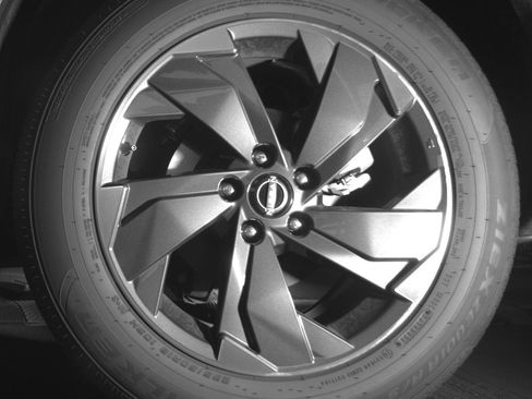 Used 2025 Nissan Rogue SV image 14