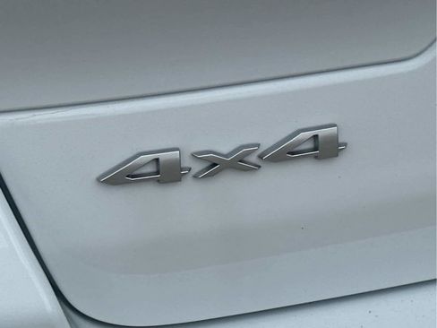 New 2025 Jeep Grand Cherokee Limited w/ Luxury Tech Group II image 25