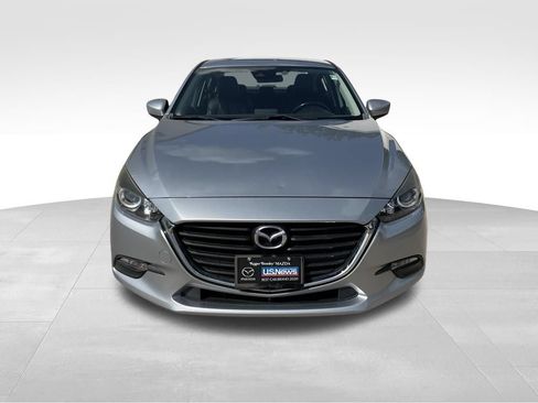Used 2018 MAZDA MAZDA3 Touring FWD image 2