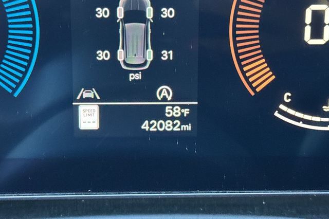 Used 2025 Hyundai Tucson SEL AWD/4WD image 41
