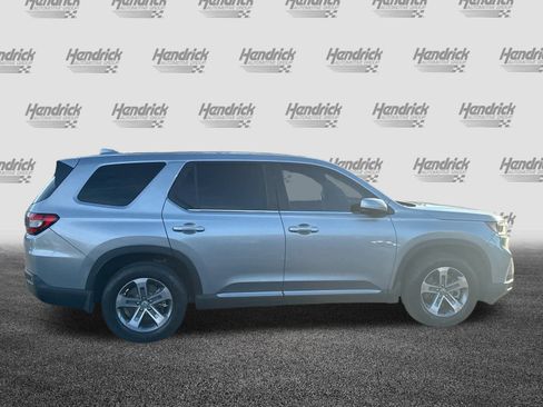 Used 2023 Honda Pilot EX-L image 9