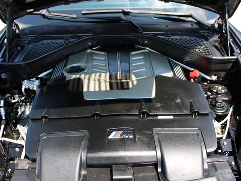 Used 2011 BMW X5 M image 36