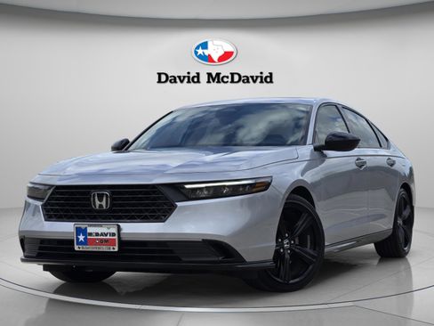 Used 2025 Honda Accord Sport image 1