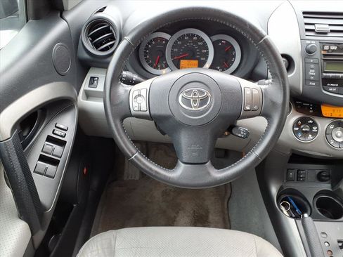 Used 2011 Toyota RAV4 Limited image 4