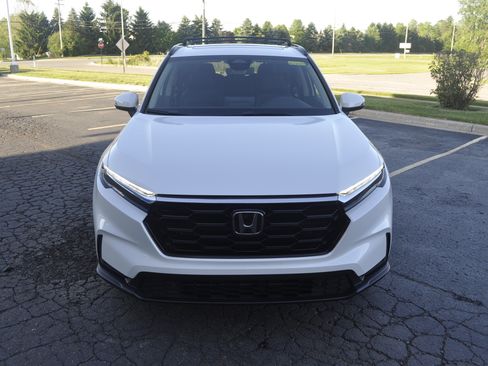 Used 2023 Honda CR-V EX-L image 2
