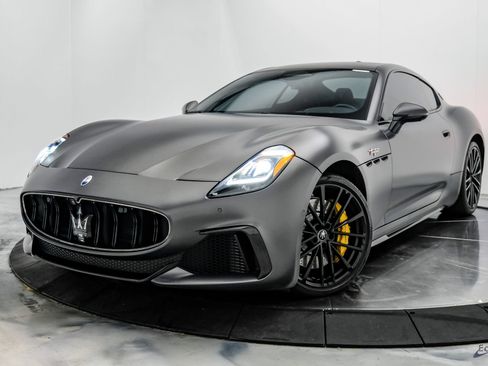 Used 2024 Maserati GranTurismo Trofeo AWD/4WD image 5