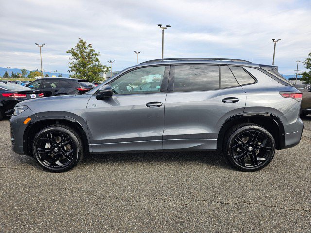 Used 2025 Volkswagen Tiguan SE R-Line AWD/4WD image 6