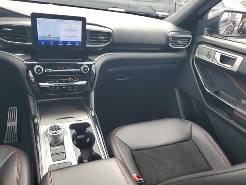 Used 2023 Ford Explorer ST-Line w/ Class IV Trailer Tow Package image 14