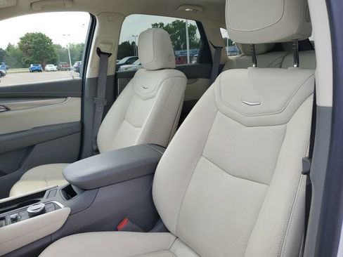 Used 2020 Cadillac XT5 Premium Luxury AWD/4WD image 5