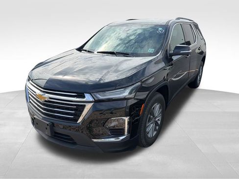 Used 2023 Chevrolet Traverse LT AWD/4WD image 3